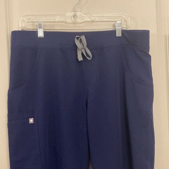 Figs scrub pants, size L/T - Picture 2 of 6